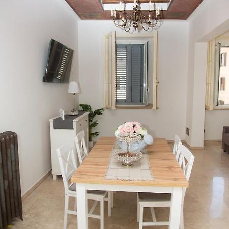 Casa Vacanza Colosseo 2 روما المظهر الخارجي الصورة