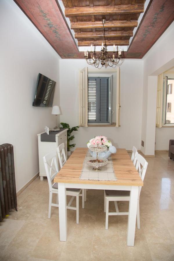 Casa Vacanza Colosseo 2 روما المظهر الخارجي الصورة