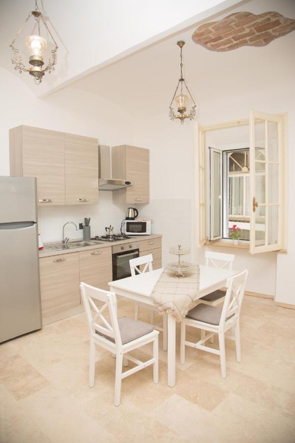 Casa Vacanza Colosseo 2 روما المظهر الخارجي الصورة